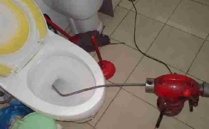 甘谷马桶通下水